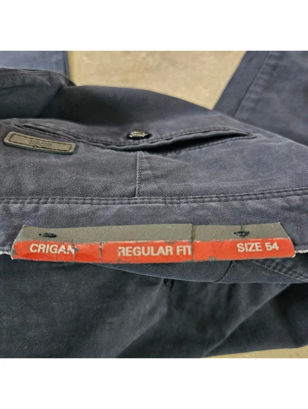 Hugo Boss Men's Dark Blue Regular Fit Trousers Size 38R New